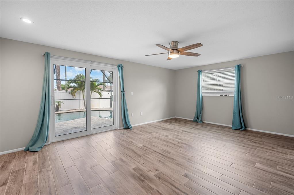1132 Piedmont Road Venice, FL 34293 - Photo 25 of 52