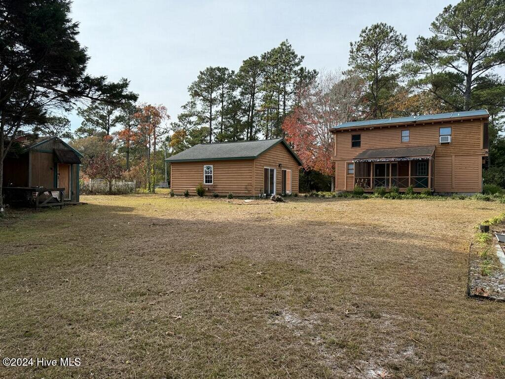 493 Highway 172 Hubert, NC 28539 - Photo 23 of 33 Main Guest Shed