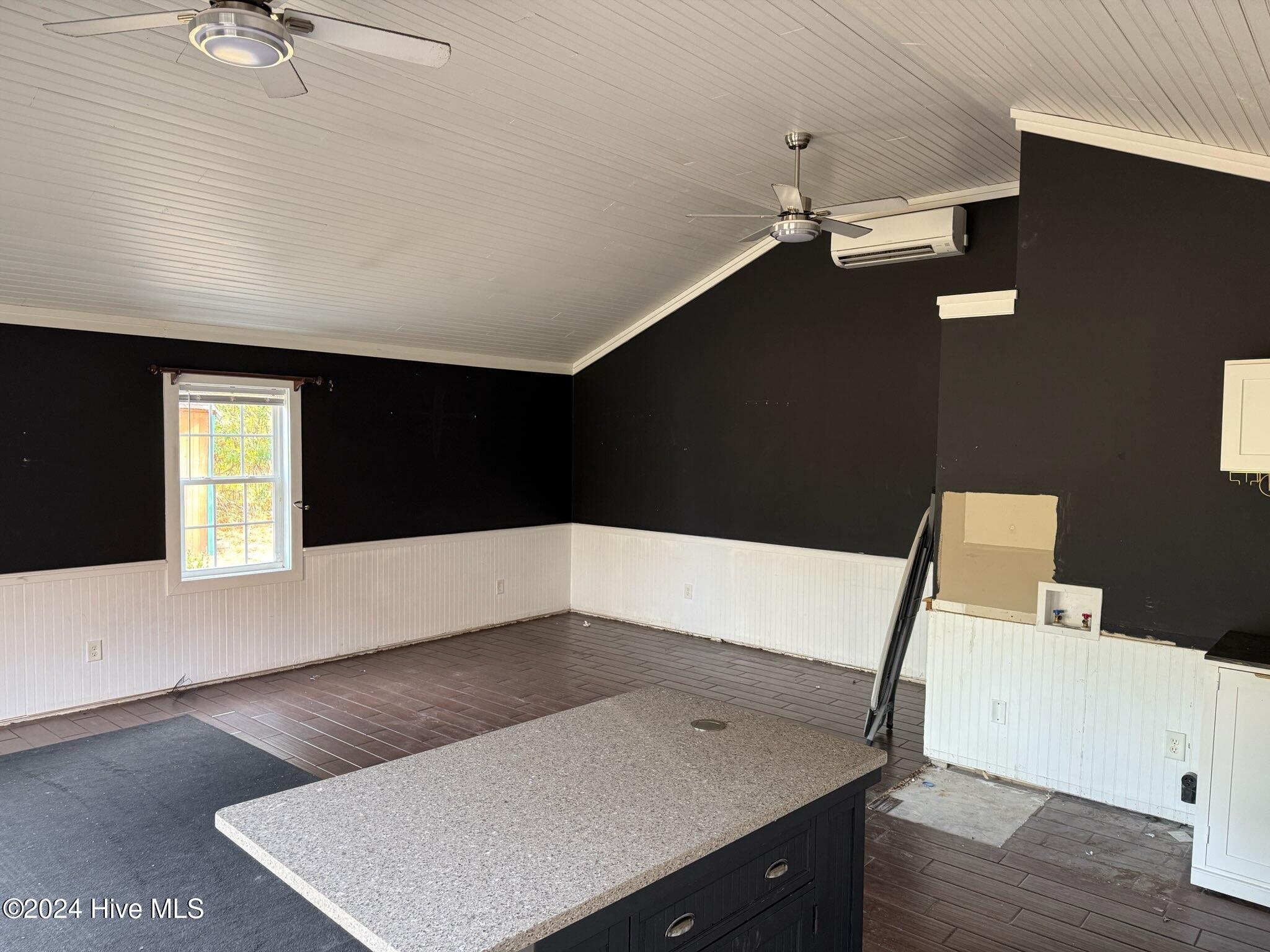 493 Highway 172 Hubert, NC 28539 - Photo 26 of 33 Guest Cabin 3rd corner shot