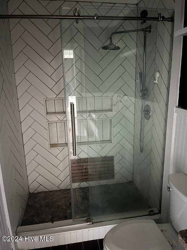 493 Highway 172 Hubert, NC 28539 - Photo 29 of 33 Guest Studio Cabin-Walk-in Shower