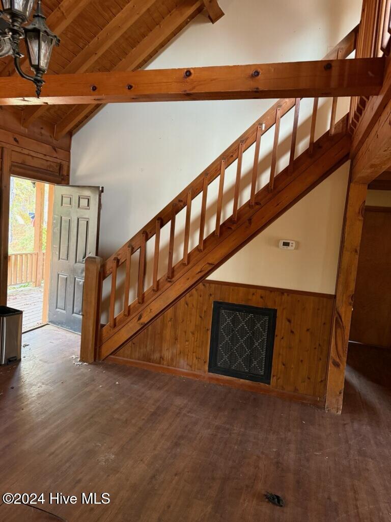 493 Highway 172 Hubert, NC 28539 - Photo 5 of 33 Back to Fireplace-Staircase-frontdoor