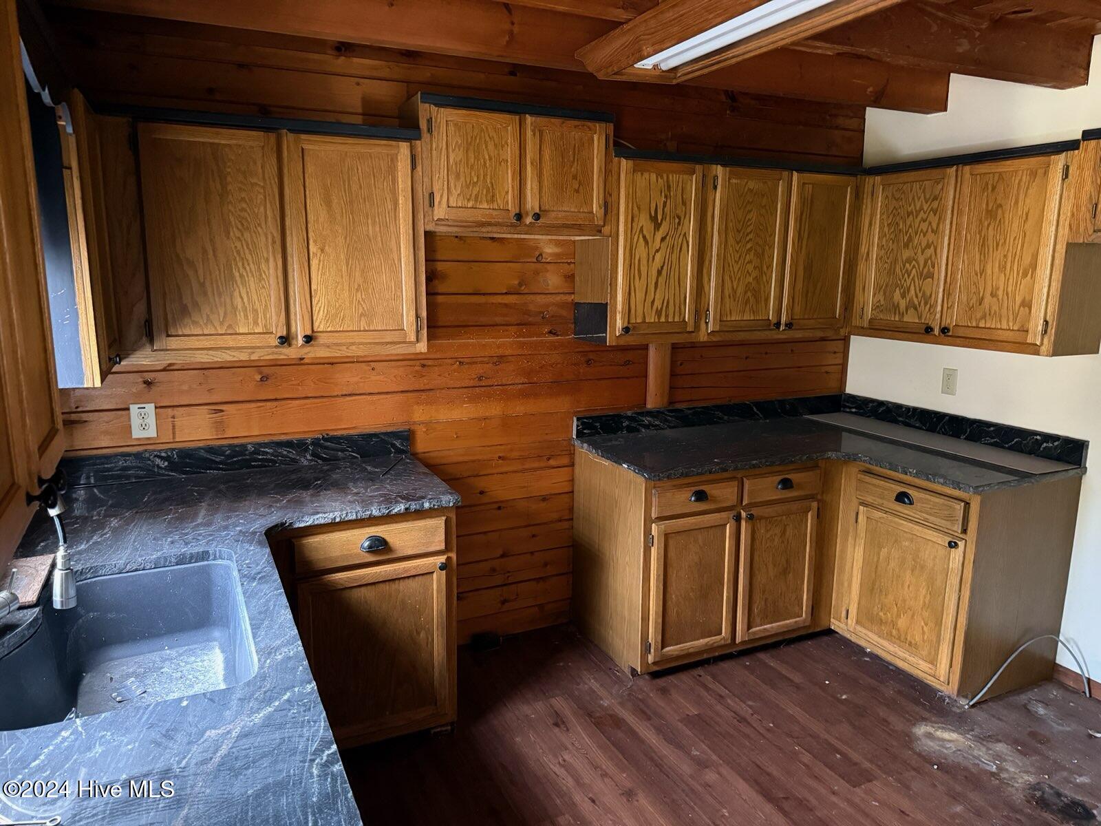 493 Highway 172 Hubert, NC 28539 - Photo 8 of 33 Kitchen 2