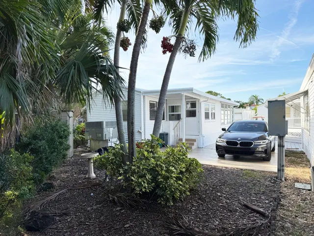 $359,000 | 210 Cardinal Drive, Unit B, Briny Breezes, FL 33435
