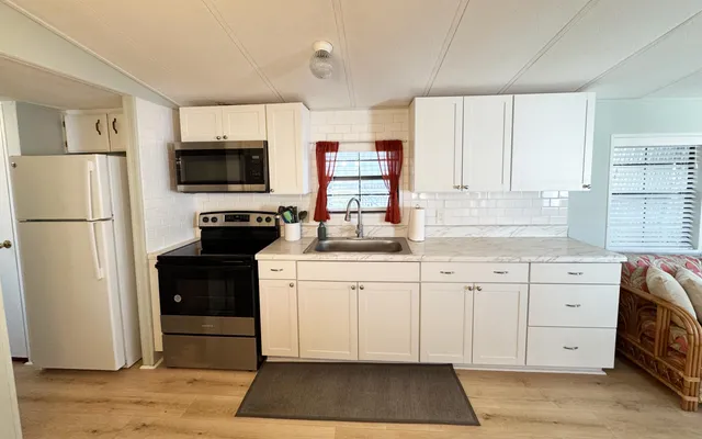 $359,000 | 210 Cardinal Drive, Unit B, Briny Breezes, FL 33435