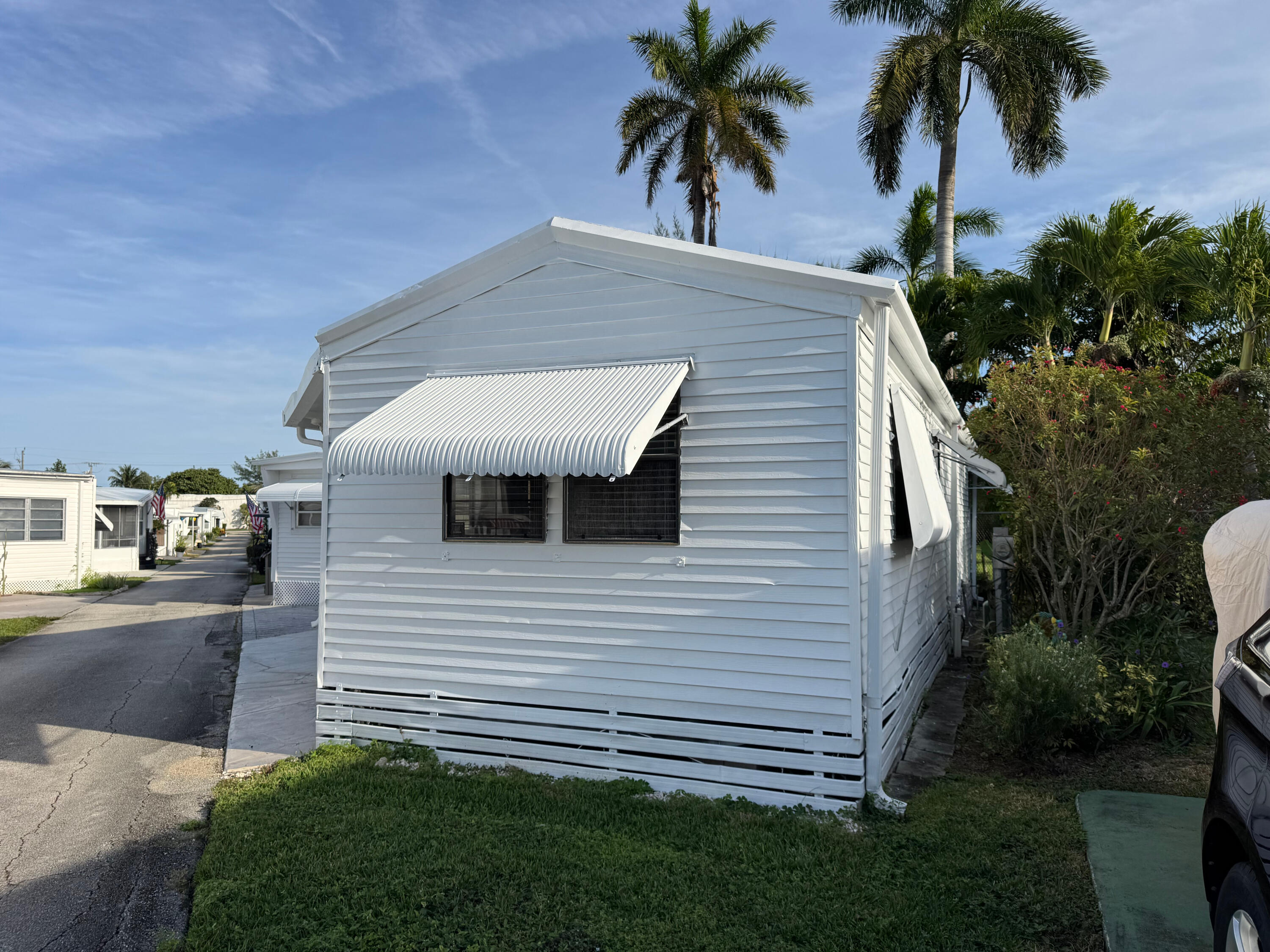 210 Cardinal Drive, Unit B Briny Breezes, FL 33435 - Photo 4 of 34 facing east