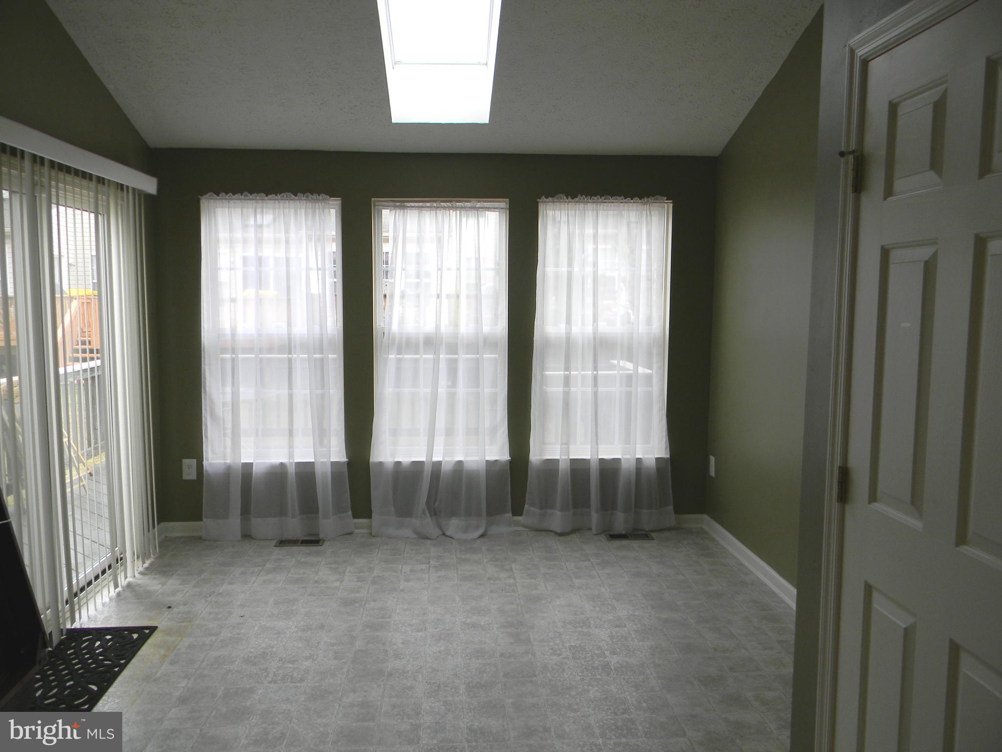 2575 Blue Water Boulevard Odenton, MD 21113 - Photo 3 of 15