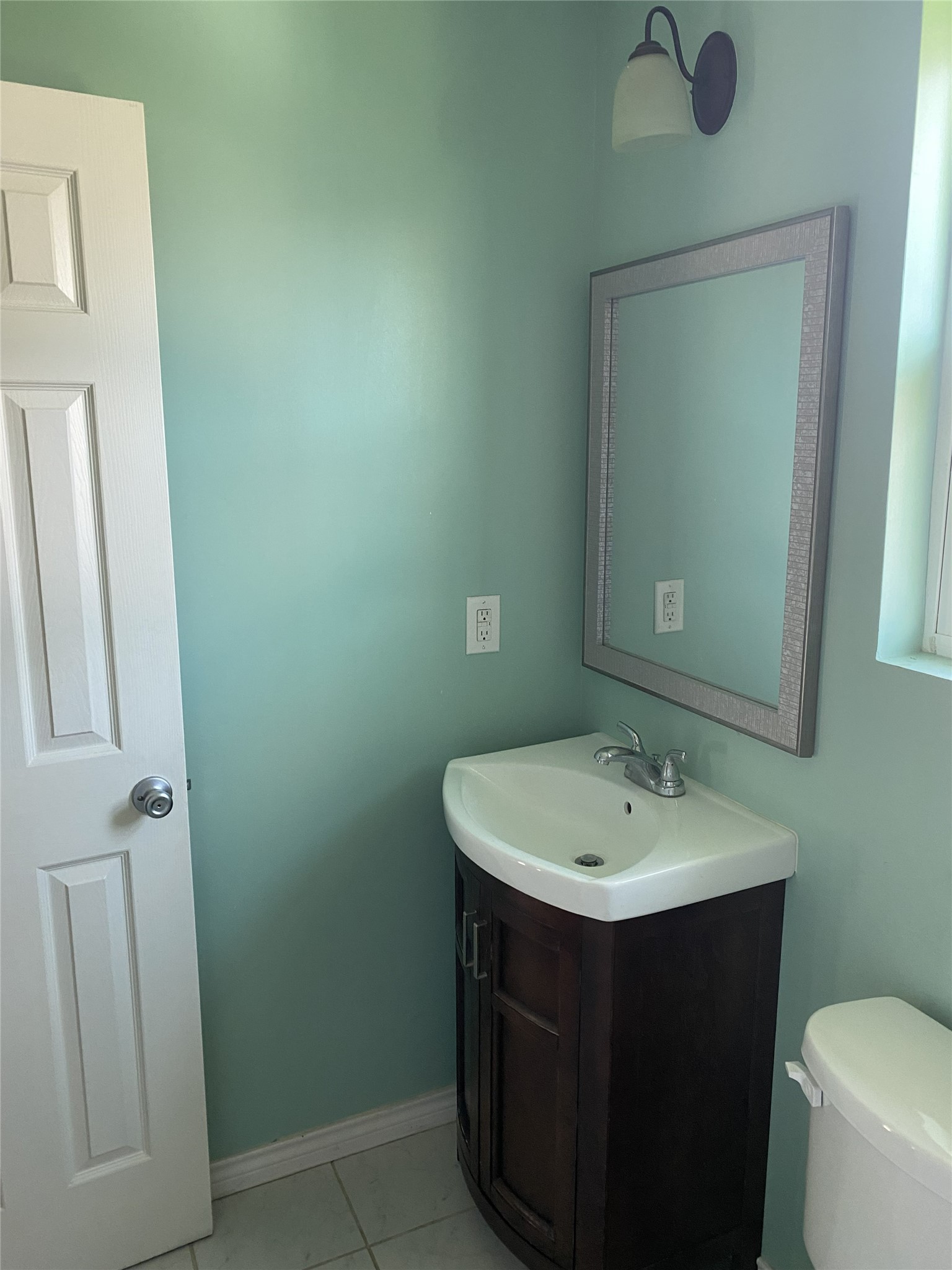 17123 Atlanta Street Humble, TX 77396 - Photo 29 of 29 Garage apartment bathroom
