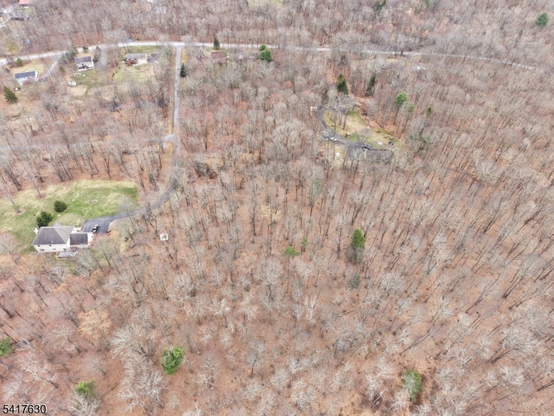 32 A Fox Hollow Road Montague, NJ 07827 - Photo 3 of 9
