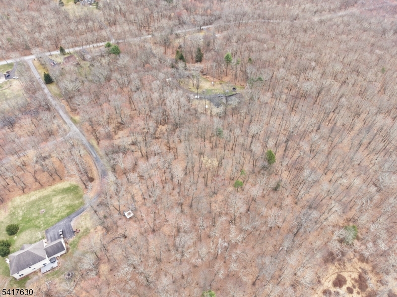 32 A Fox Hollow Road Montague, NJ 07827 - Photo 4 of 9