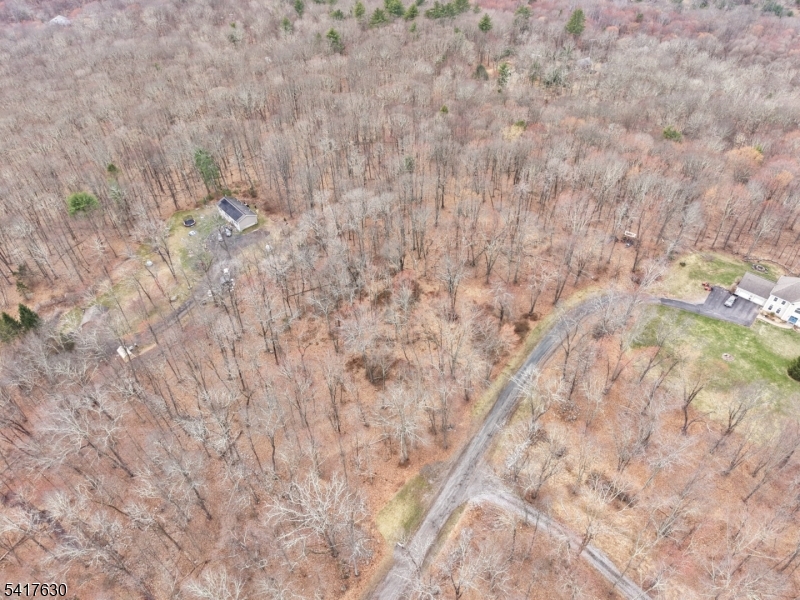 32 A Fox Hollow Road Montague, NJ 07827 - Photo 6 of 9