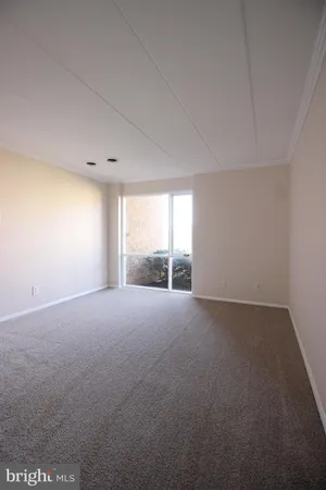 $1,900 | 5709 Indian Court, Unit 190, Alexandria, VA 22303