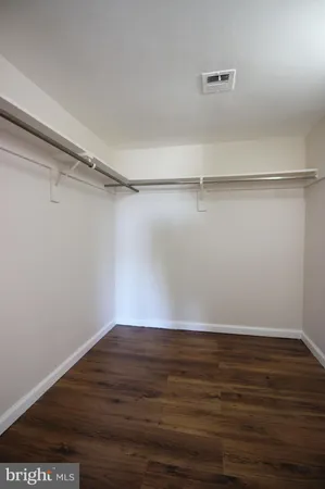 $1,900 | 5709 Indian Court, Unit 190, Alexandria, VA 22303