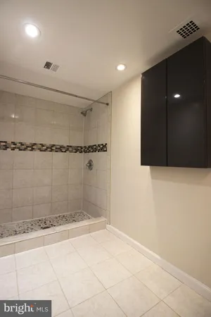 $1,900 | 5709 Indian Court, Unit 190, Alexandria, VA 22303