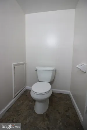 $1,900 | 5709 Indian Court, Unit 190, Alexandria, VA 22303