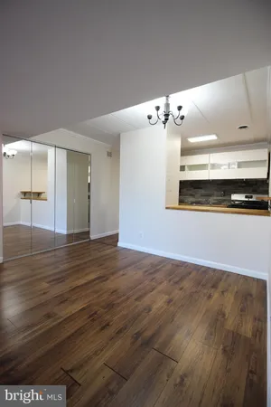 $1,900 | 5709 Indian Court, Unit 190, Alexandria, VA 22303