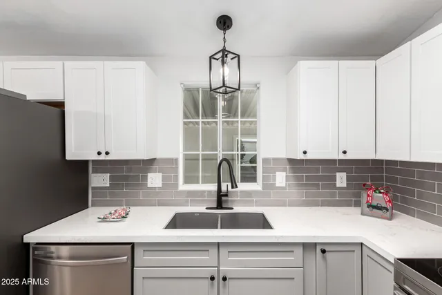 $149,000 | 3301 South Goldfield Road, Unit 2006, Apache Junction, AZ 85119