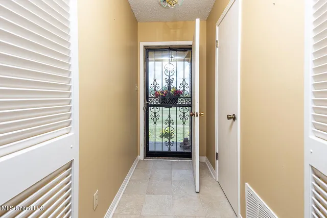 $285,000 | 2402 Highway 309, Byhalia, MS 38611