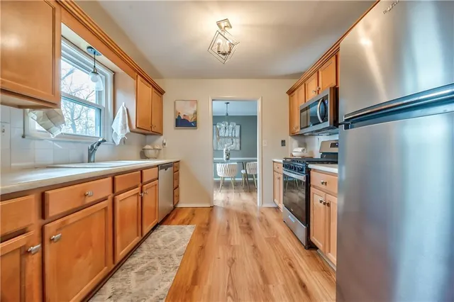 $285,000 | 7605 Rainbow Drive, Prairie Village, KS 66208