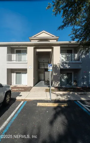 $128,000 | 6106 Maggies Circle, Unit 113, Jacksonville, FL 32244
