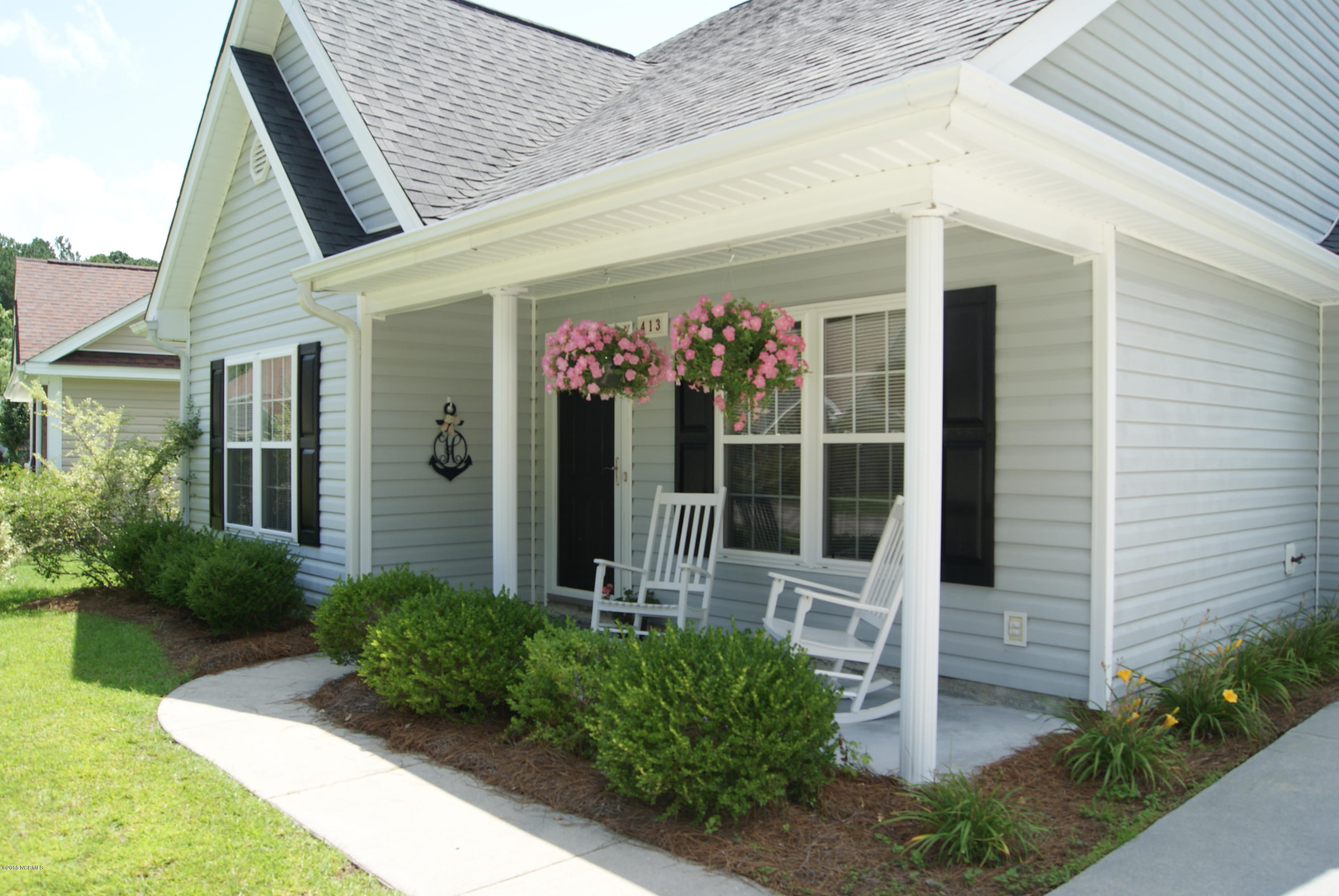 413 Neuchatel Road New Bern, NC 28562 - Photo 2 of 59 DSC07889