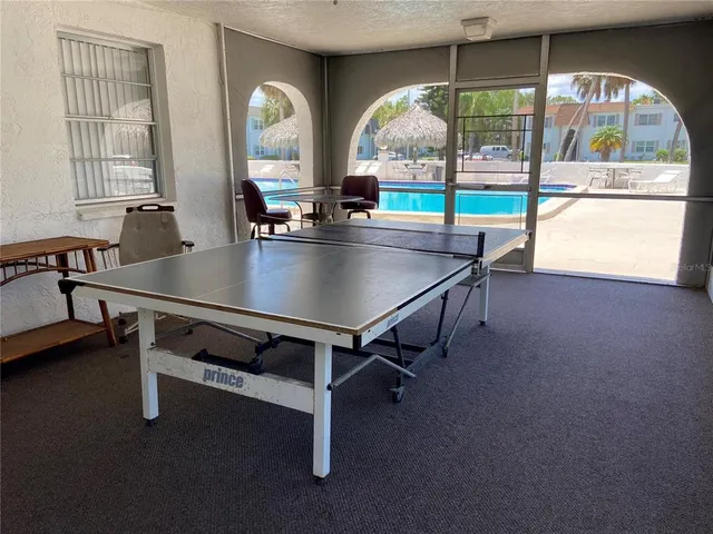 $1,950 | 391 South McMullen Booth Road, Unit 7, Clearwater, FL 33759