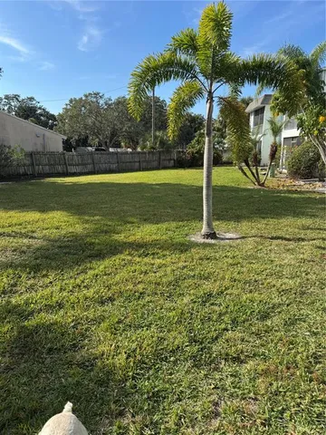 $1,950 | 391 South McMullen Booth Road, Unit 7, Clearwater, FL 33759