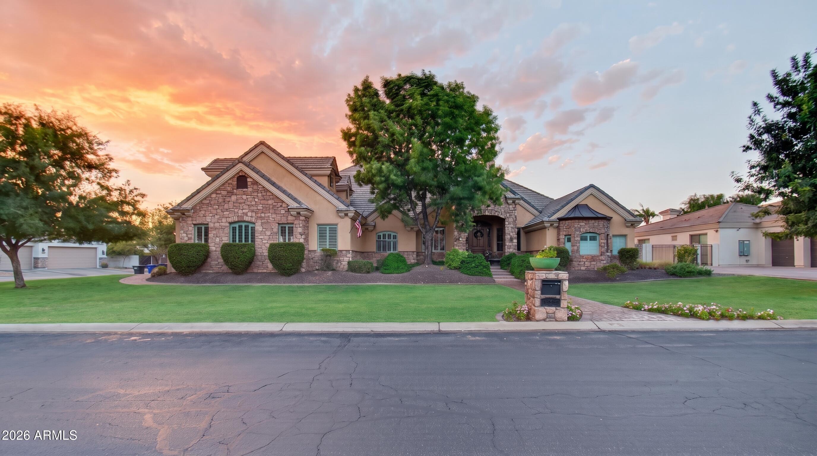 2918 East Waterman Way Gilbert, AZ 85297 - Photo 3 of 113 Front