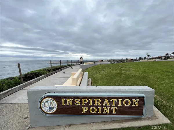 a house view with a backyard space