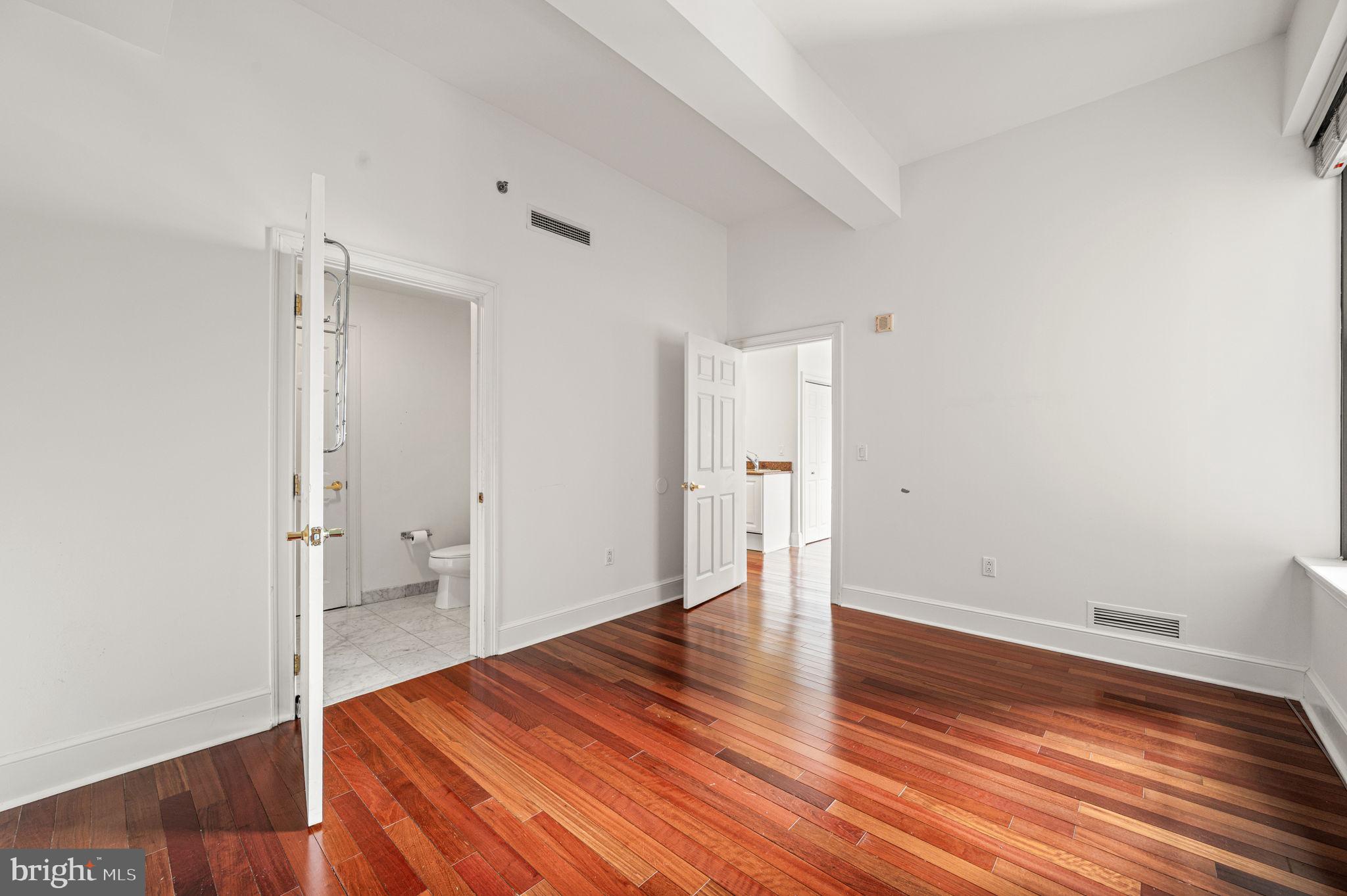 1500 Chestnut Street, Unit 18I Philadelphia, PA 19102 - Photo 9 of 18 Bedroom