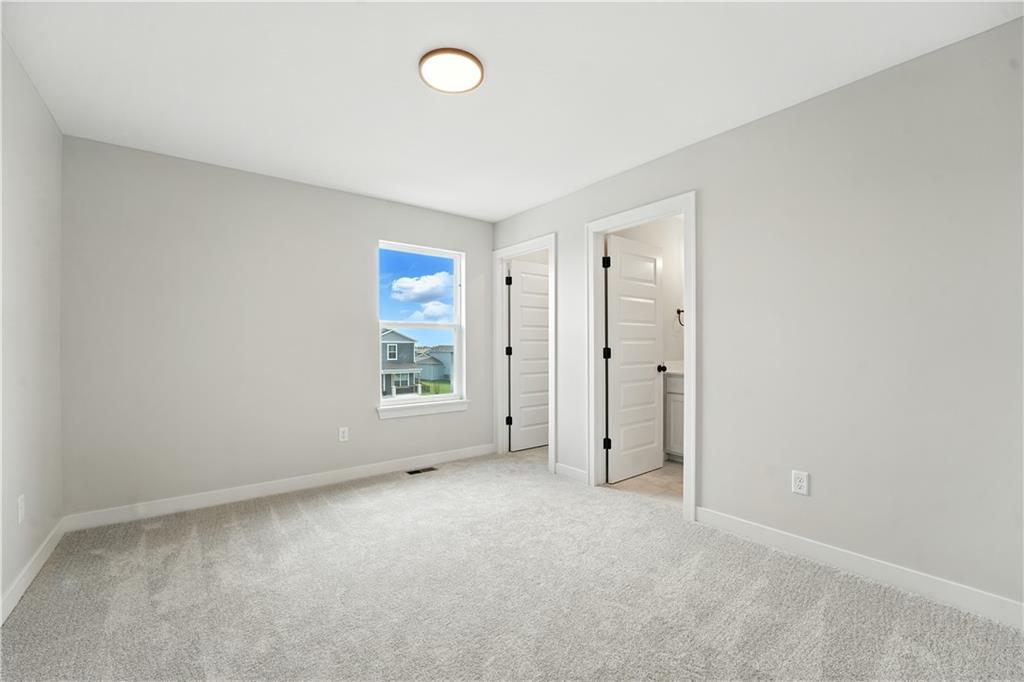 1933 Southwest Merryman Drive Lee's Summit, MO 64082 - Photo 13 of 38