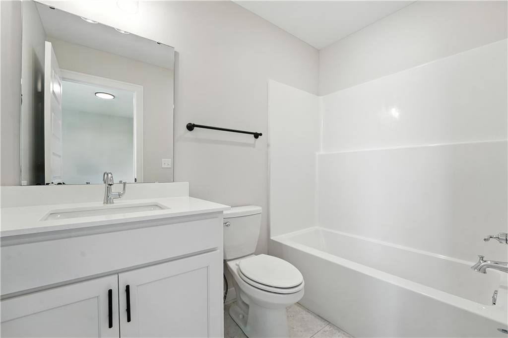 1933 Southwest Merryman Drive Lee's Summit, MO 64082 - Photo 16 of 38