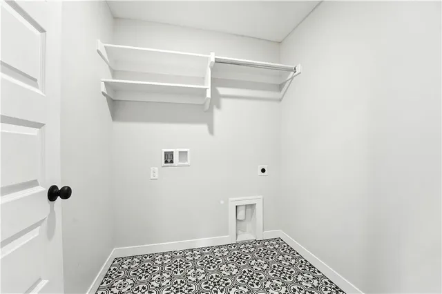 $519,950 | 1933 Southwest Merryman Drive, Lee's Summit, MO 64082