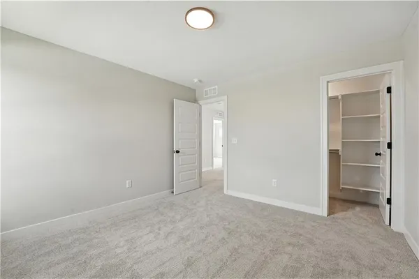 $539,950 | 1933 Southwest Merryman Drive, Lee's Summit, MO 64082