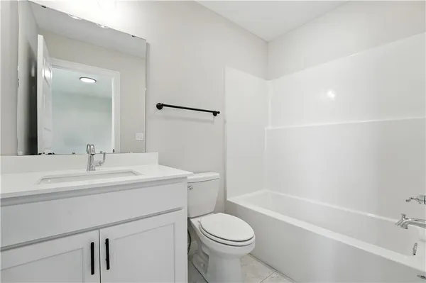 $539,950 | 1933 Southwest Merryman Drive, Lee's Summit, MO 64082