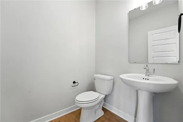 $539,950 | 1933 Southwest Merryman Drive, Lee's Summit, MO 64082