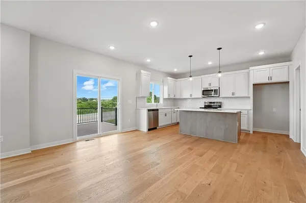 $539,950 | 1933 Southwest Merryman Drive, Lee's Summit, MO 64082