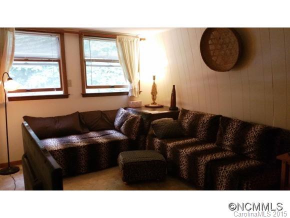 1576 Joe Carver Road Waynesville, NC 28785 - Photo 15 of 21
