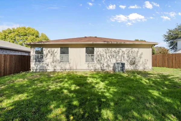 $325,000 | 3744 Chaddybrook Lane, Fort Worth, TX 76137