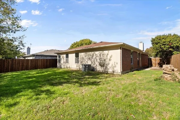 $325,000 | 3744 Chaddybrook Lane, Fort Worth, TX 76137