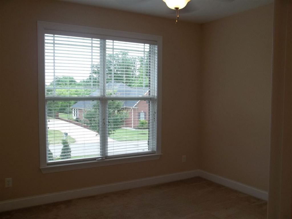 136 Cayman Way Anderson, SC 29621 - Photo 23 of 35