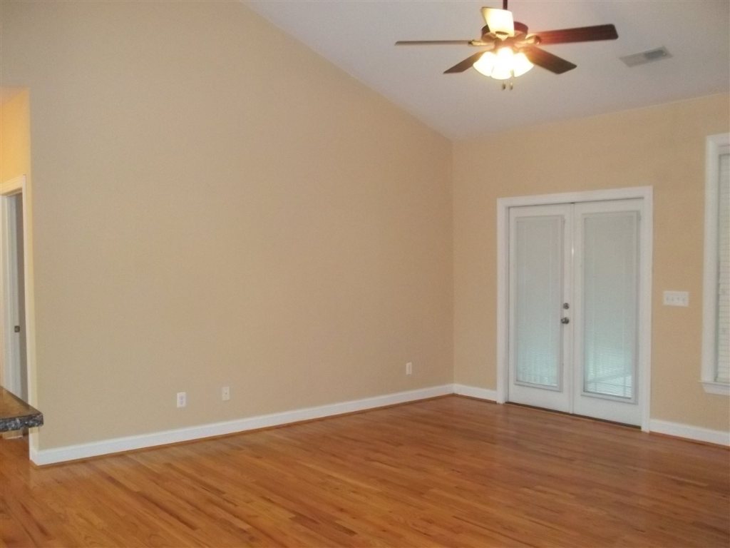 136 Cayman Way Anderson, SC 29621 - Photo 8 of 35
