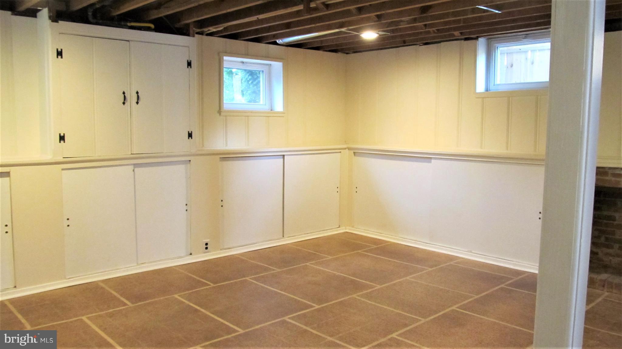 926 Elm Ridge Avenue Baltimore, MD 21229 - Photo 15 of 21 Family Room or Rec Room!