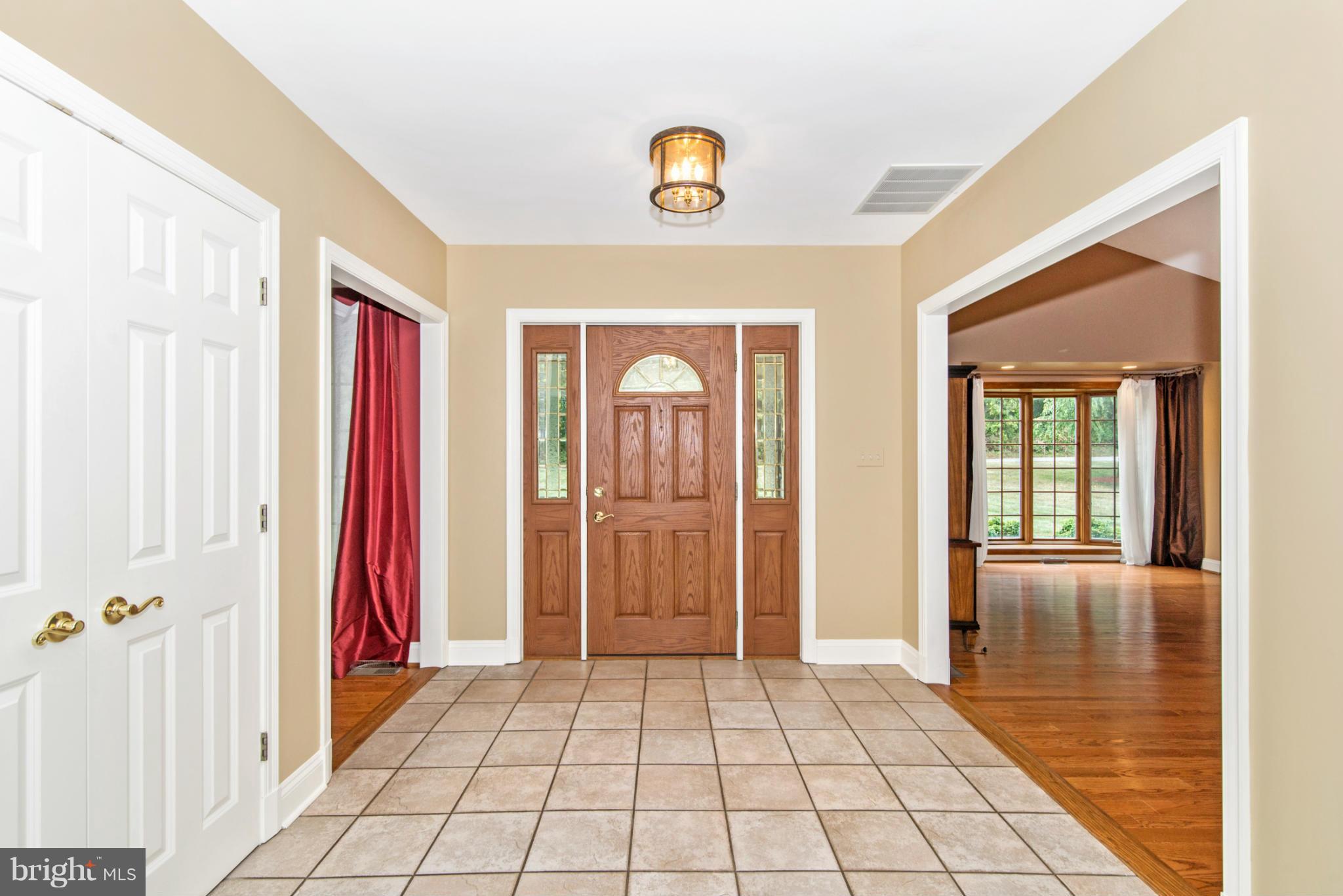 24705 Halterman Road Gaithersburg, MD 20882 - Photo 10 of 29 Interior (General)