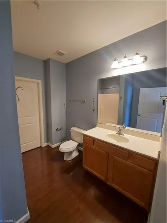 $1,300 | 7108 West Friendly Avenue, Greensboro, NC 27410