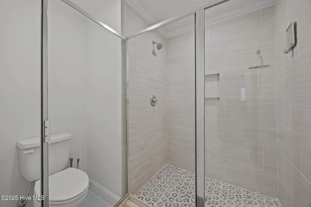 $395,000 | 2927 Avon Road, Greenville, NC 27858