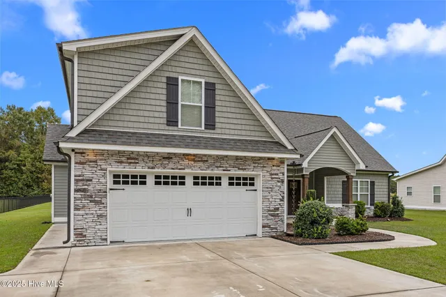 $395,000 | 2927 Avon Road, Greenville, NC 27858