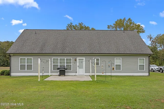 $395,000 | 2927 Avon Road, Greenville, NC 27858