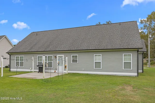 $395,000 | 2927 Avon Road, Greenville, NC 27858