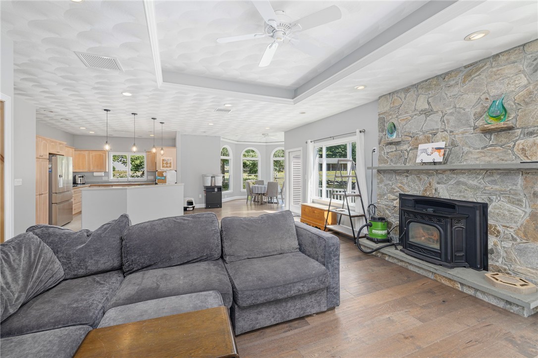 160 Kingston Road Exeter, RI 02822 - Photo 10 of 48