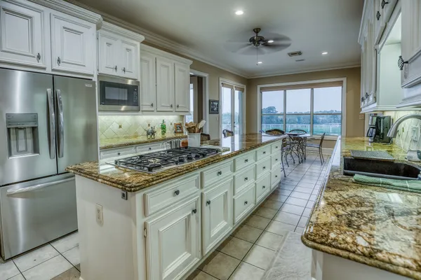 $5,975,000 | 2204 Carter Road, Bellville, TX 77418